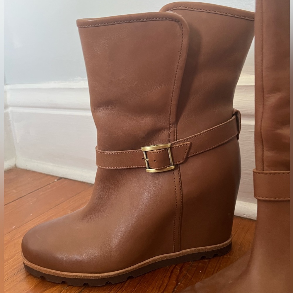 Ugg Ellecia Wedge Boots in Chestnut - Picture 2 of 7